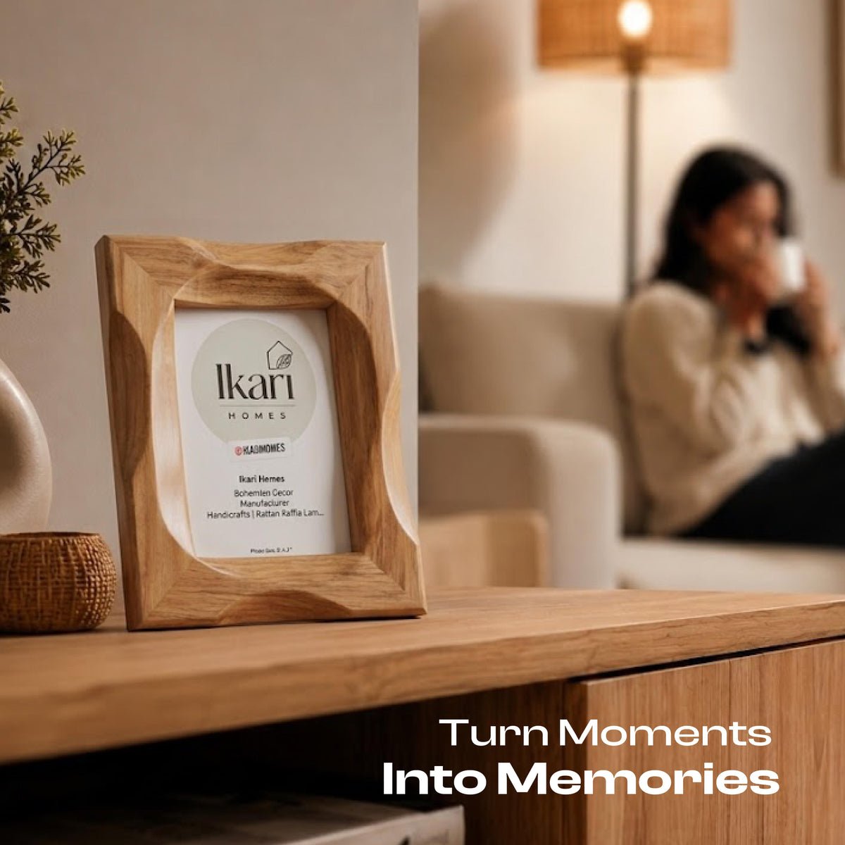 The Memory Arc Photo Frame