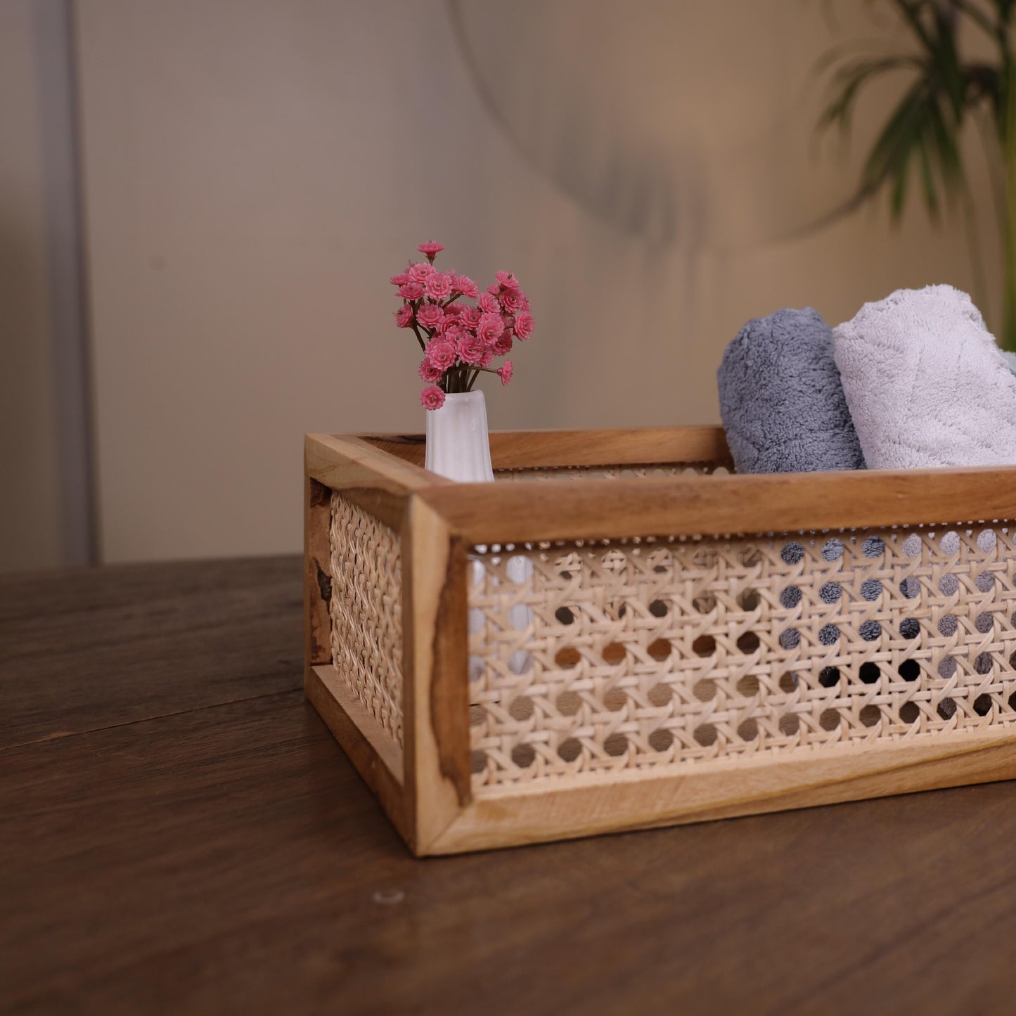 Rattan Mesh Basket – Natural Style, Effortless Organization