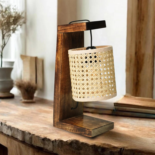Rustic Rattan Table Lamp – Woven Charm, Gentle Glow