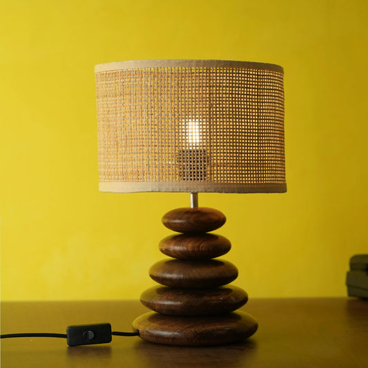 Rattan Pebble Table Lamp