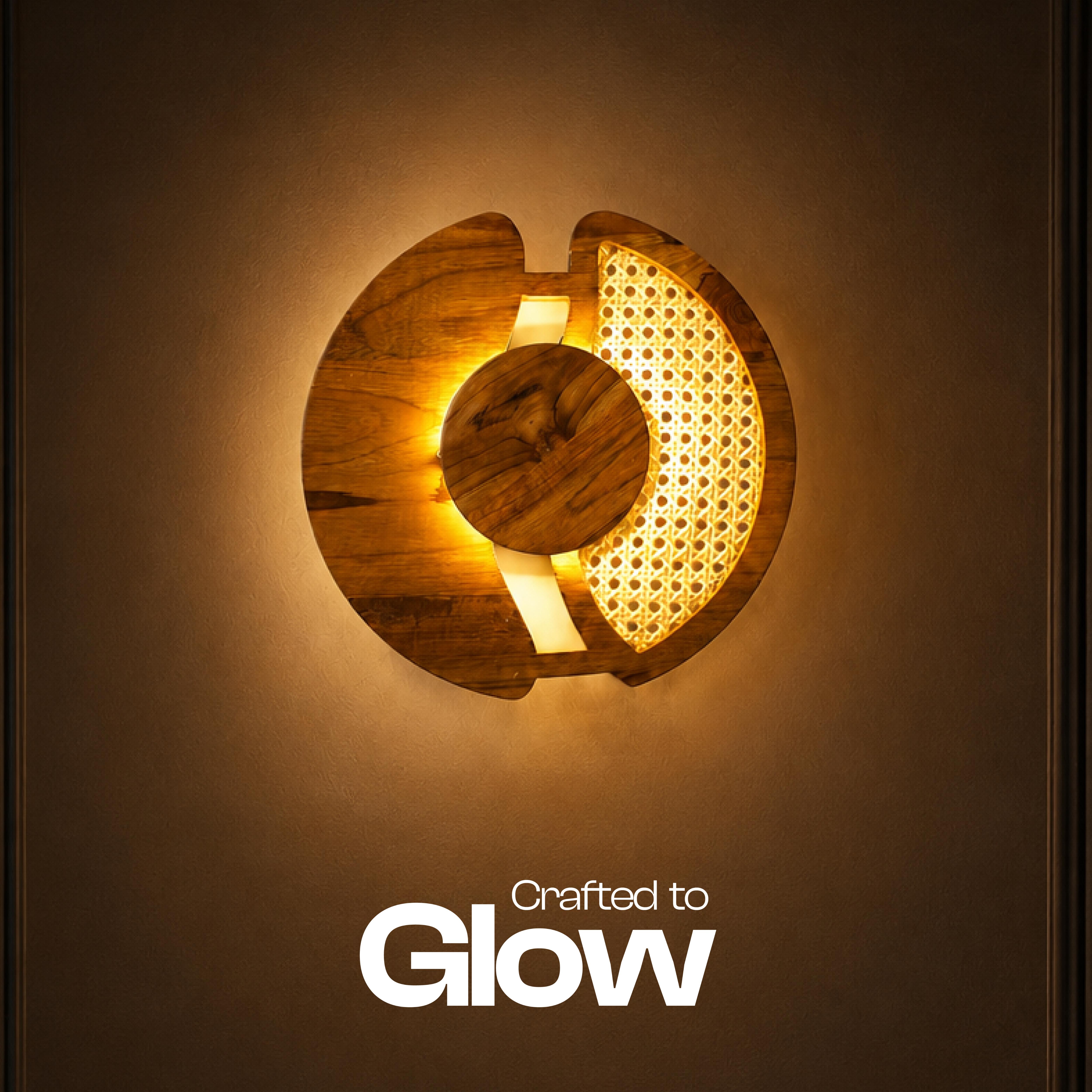 Eclipse Rattan Wall Lamp