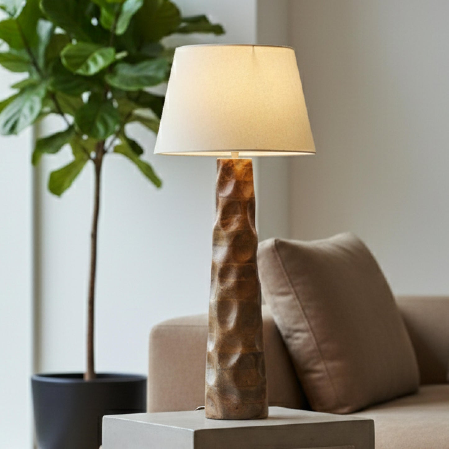 Artisan Glow Floor Lamp – Crafted Light, Timeless Warmth