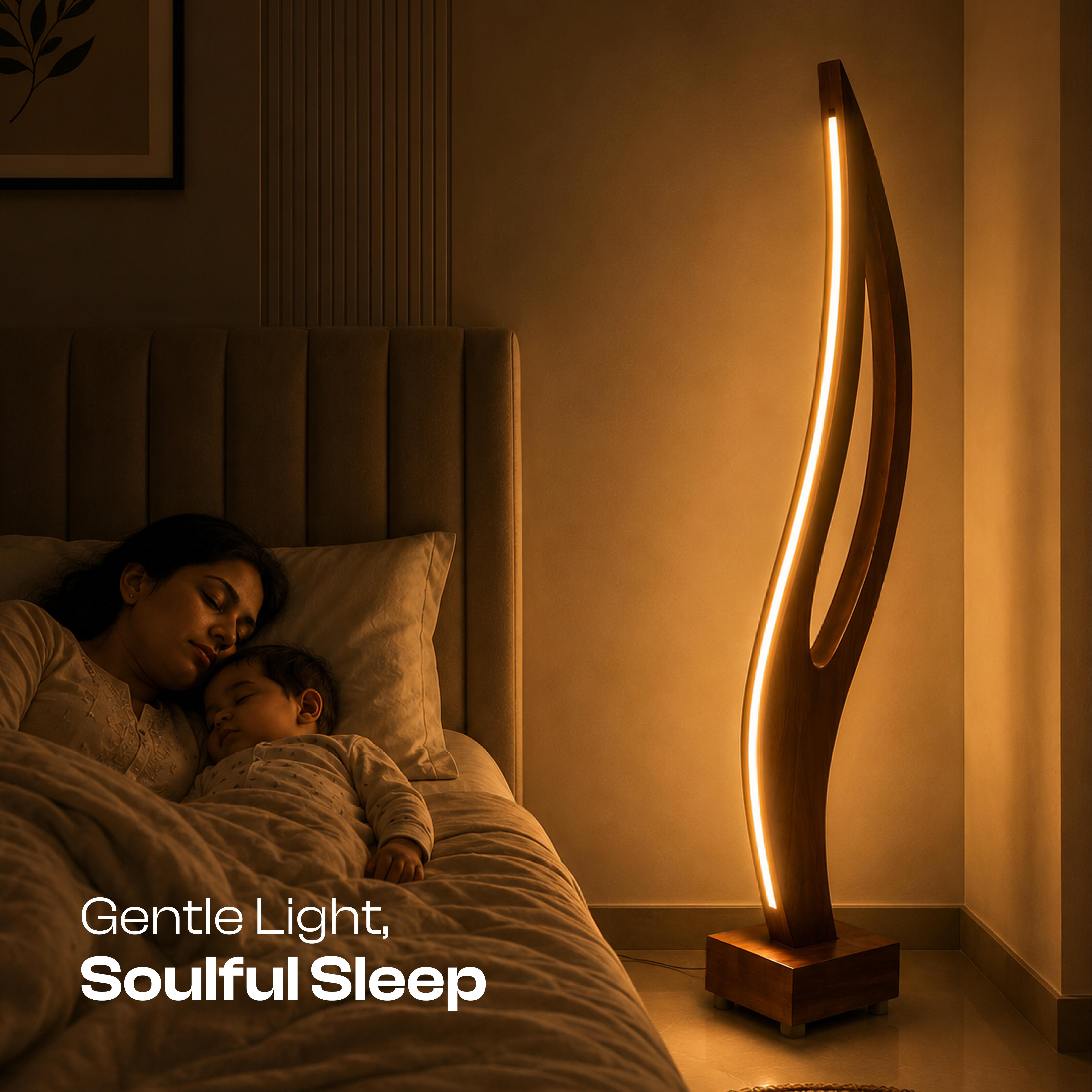 Aura Flow Curved Floor Lamp