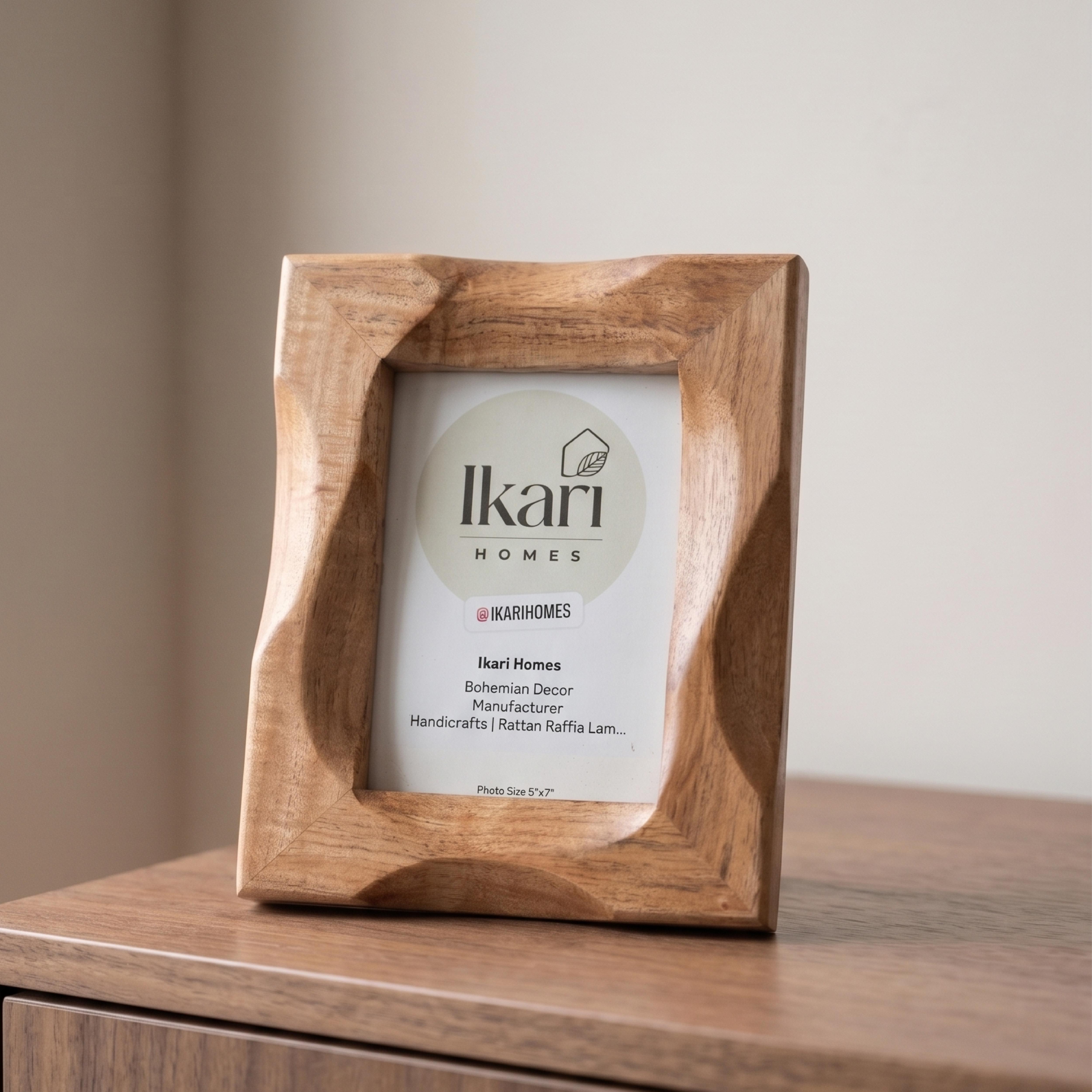 The Memory Arc Photo Frame