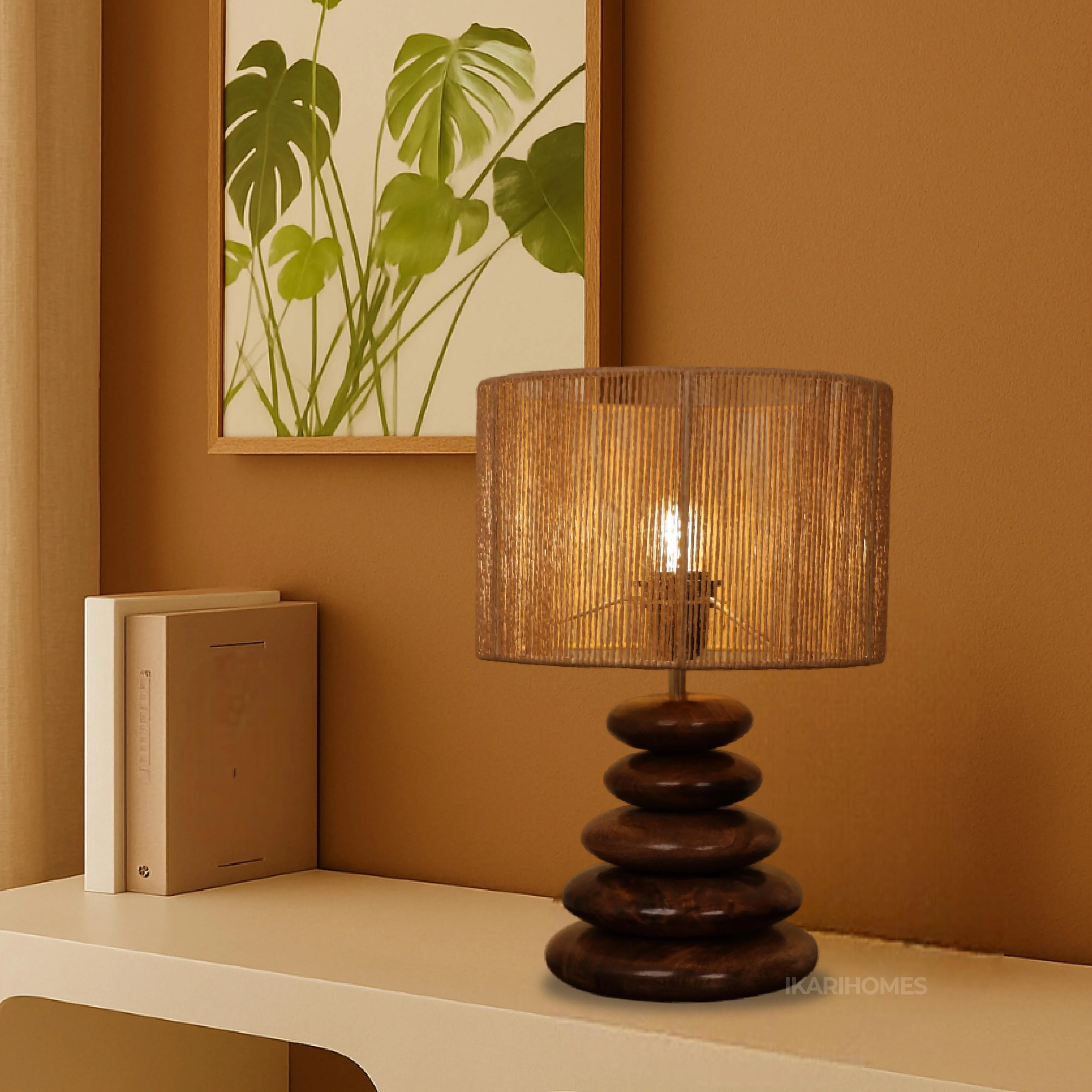 Mist Glow – Raffia Pebble Lamp